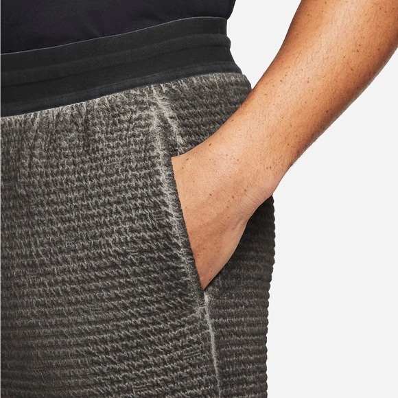 Nike Yoga Garment Dyed Pants Size Medium - Picture 2 of 8